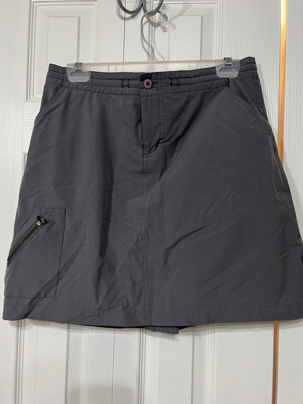 Title Nine Wm 8 Charcoal Gray Activewear Skort casual hiking zip pocket